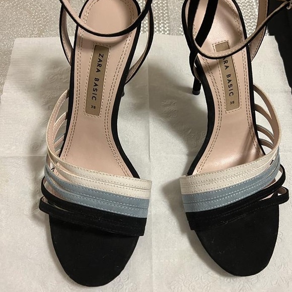 Zara sandals / heels / stilettos - Picture 2 of 5